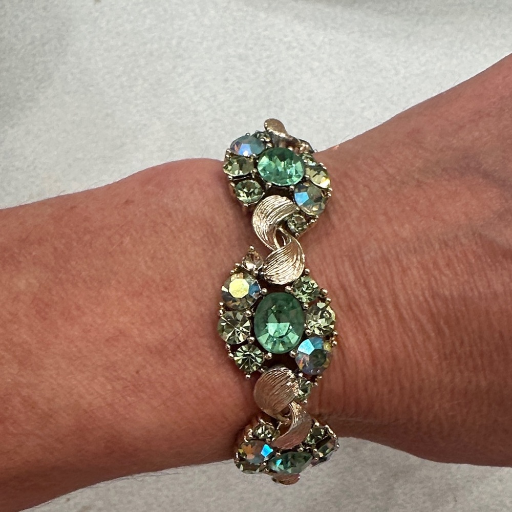 Vintage Lisner Bracelet